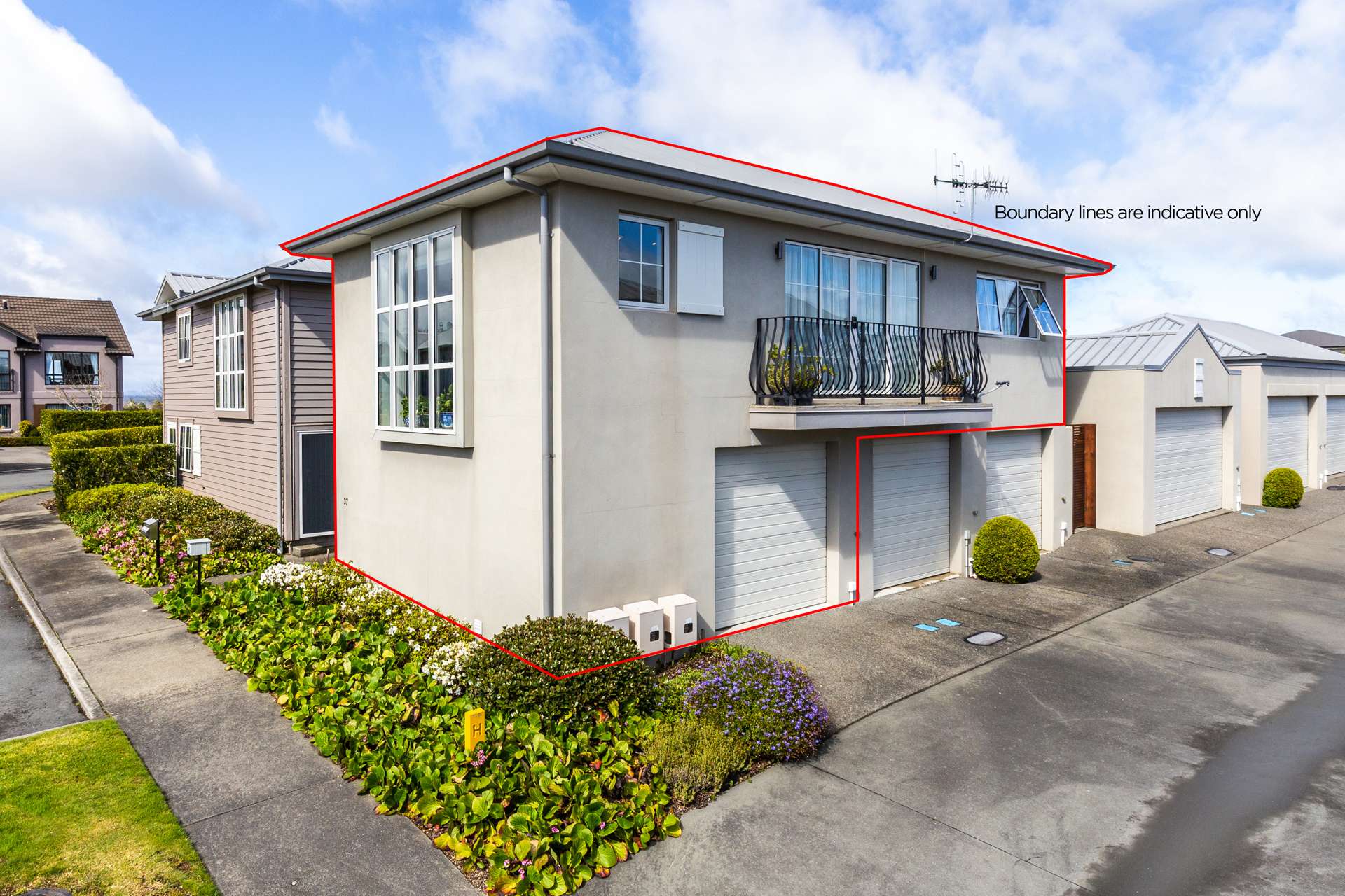 33 Chateau Crescent Rangatira Park_0