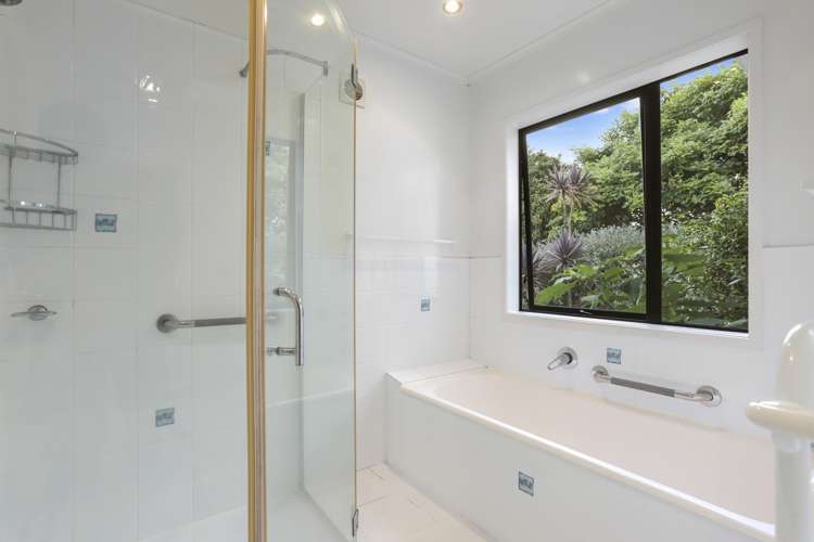 22 Grendon Road Titirangi_16