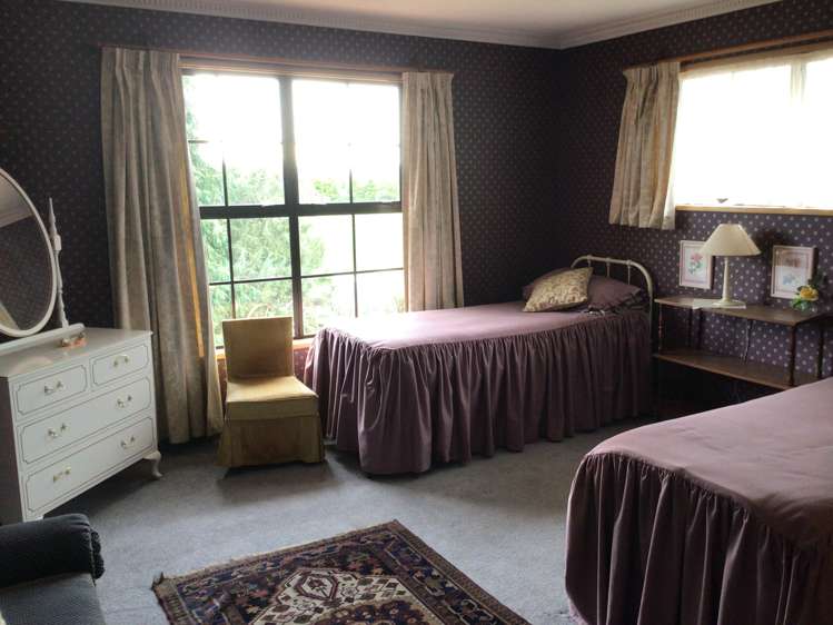 77 Beach Road East Elgin_14