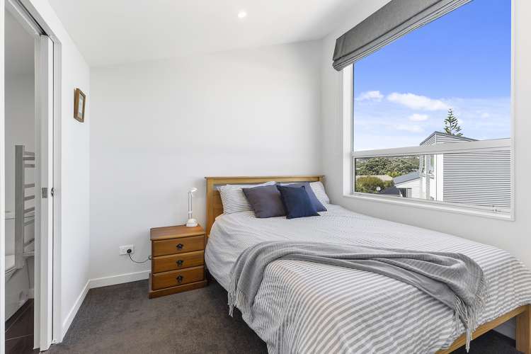 4/2 Stone Street Miramar_9