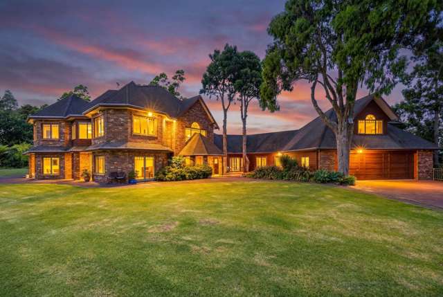 Grand Lifestyle Living in Waitoki