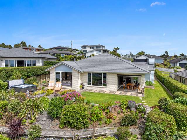 15 Seaview Crescent Hatfields Beach_1