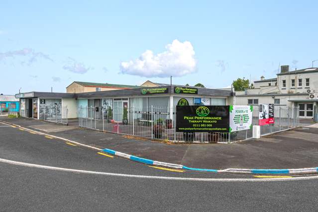 1 Wharf Street Paeroa_4