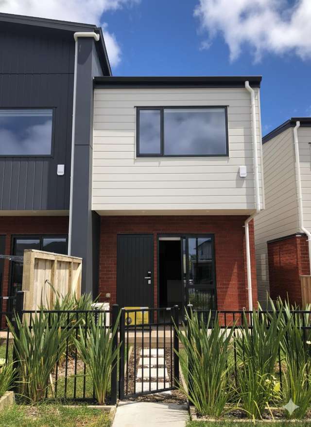 Cosy three bedroom Townhouse