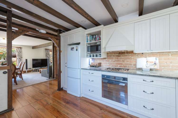 14 Aldinga Avenue Stoke_3