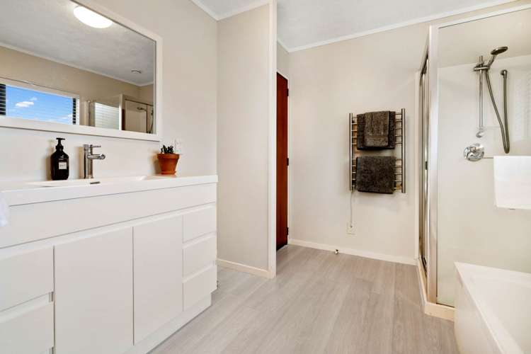 49 Vintage Drive Henderson_15