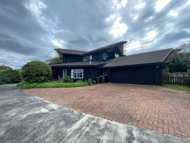 Spacious, Bright, Tidy & Ideally Located - 6 -...