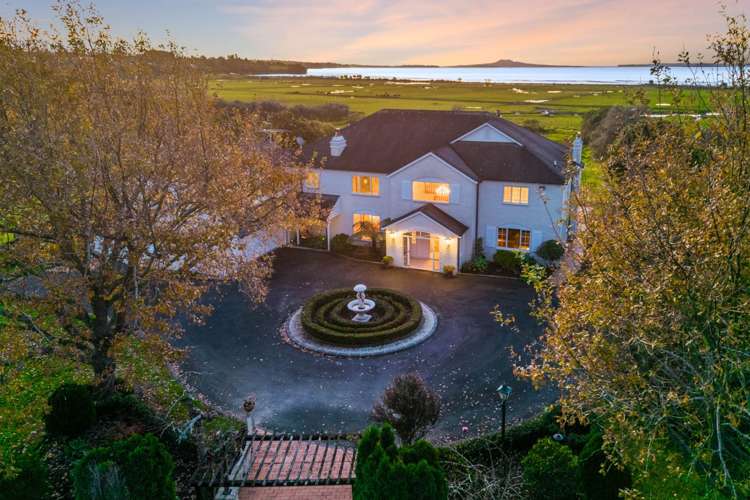 52 Porterfield Road Whitford_38