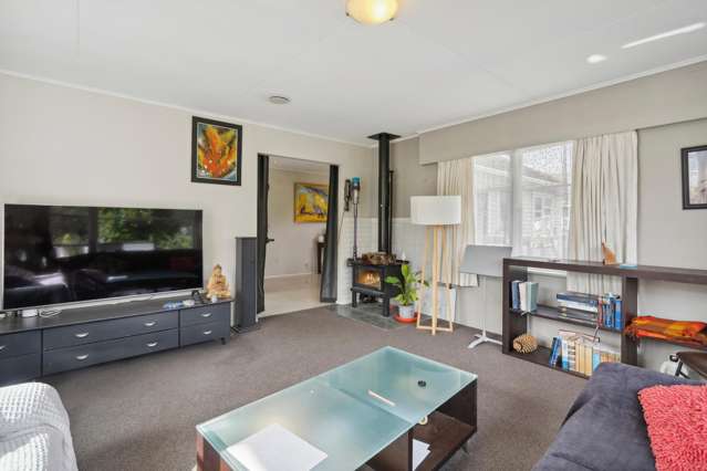 37 Frederick Street Wainuiomata_2