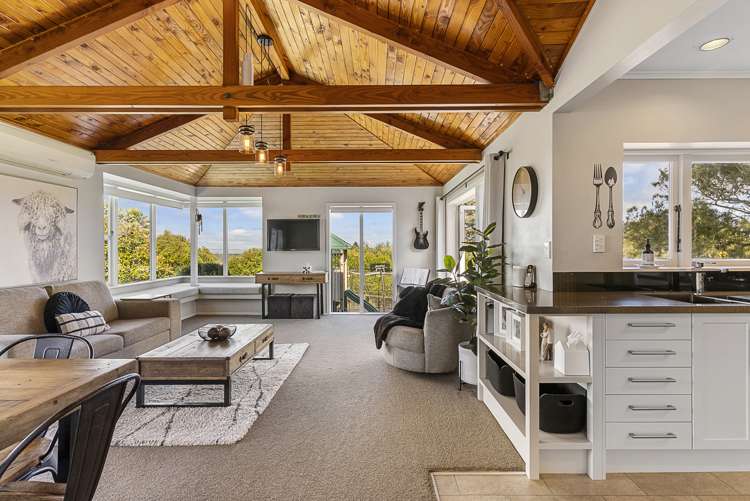 397 Redoubt Road Totara Park_8