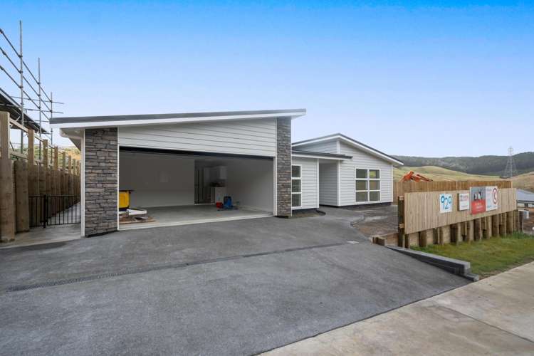 55 Crompton Avenue_0