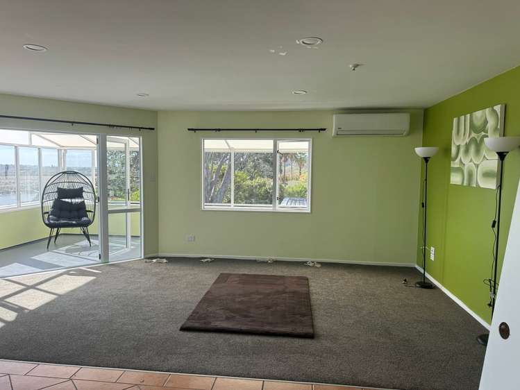 88 Commercial Road Helensville_6