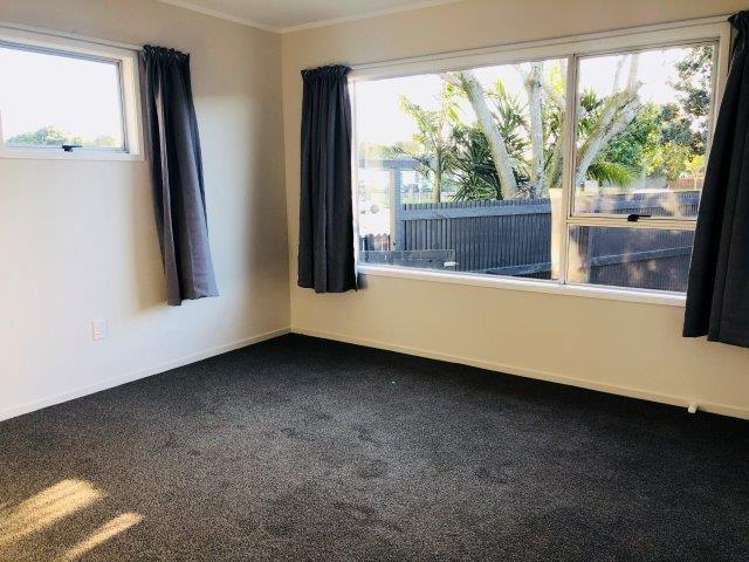 426 Roscommon Road Clendon Park_9