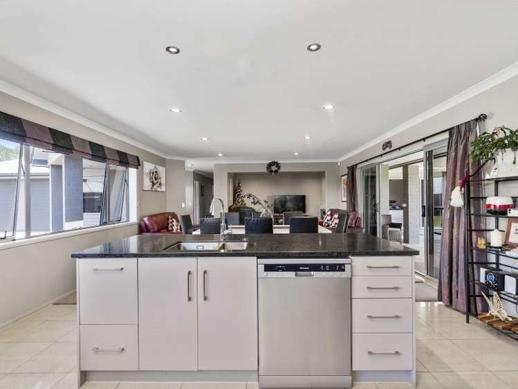 17 Stafford Rise Owhata_6