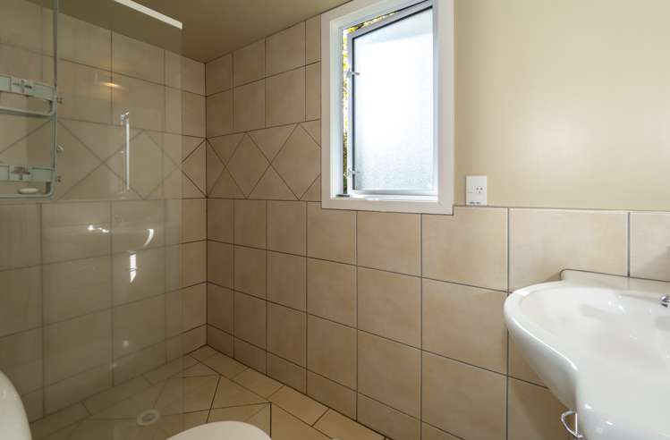 12 Woodham Drive Allenton_12