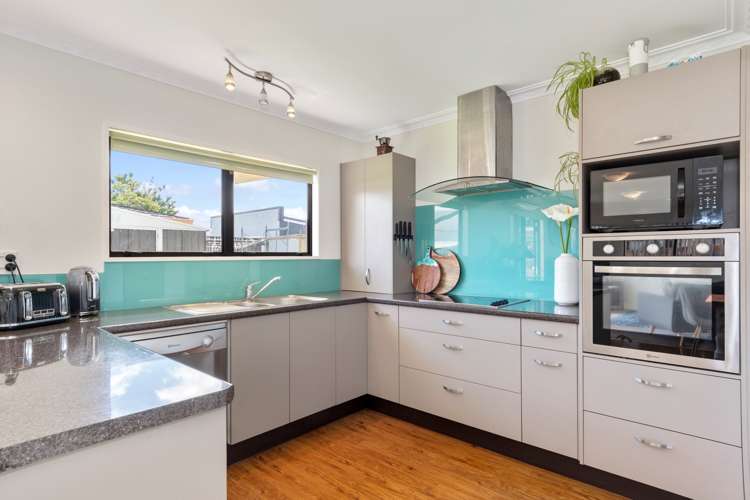 4 Pemberton Crescent Greerton_4