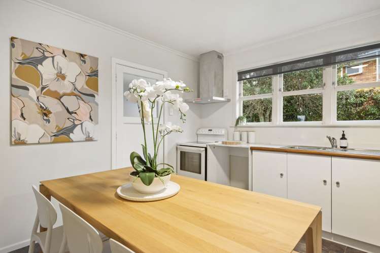 72 Blakeborough Drive Forrest Hill_7