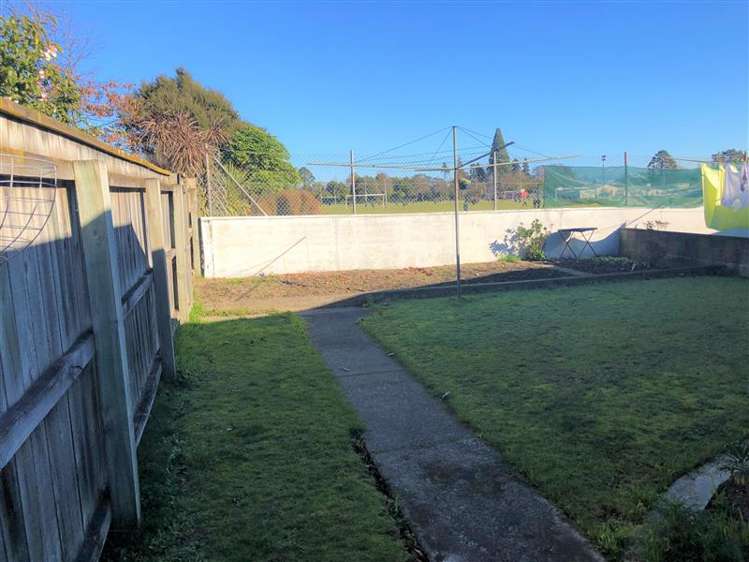 1/16 Cobham Crescent 10816_7