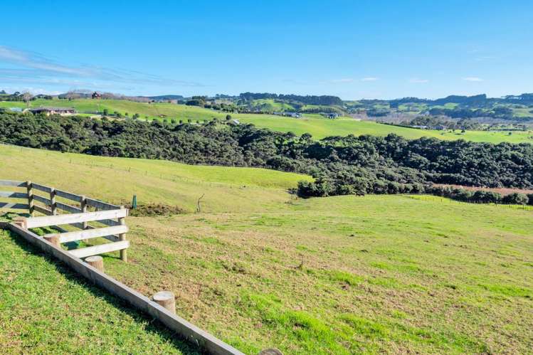 87 Tuparekura Road South Head_27