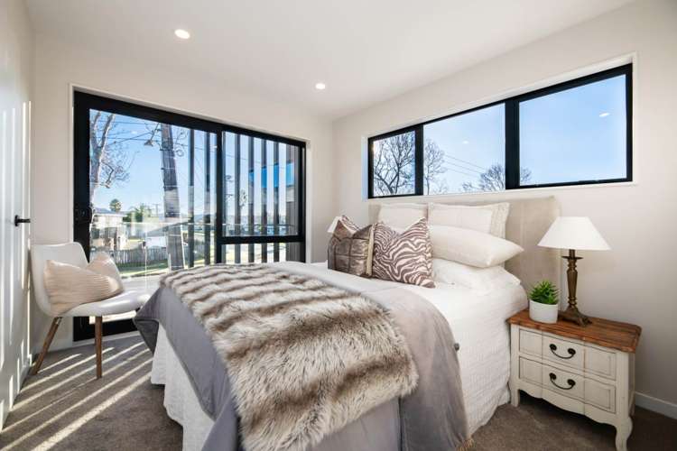 8/110 Beach Road Te Atatu Peninsula_7