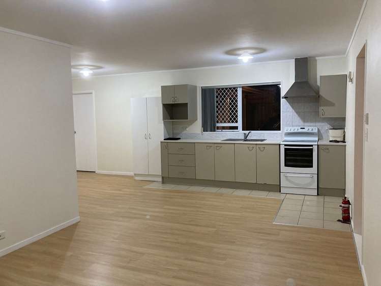 55A Archibald Road Kelston_5