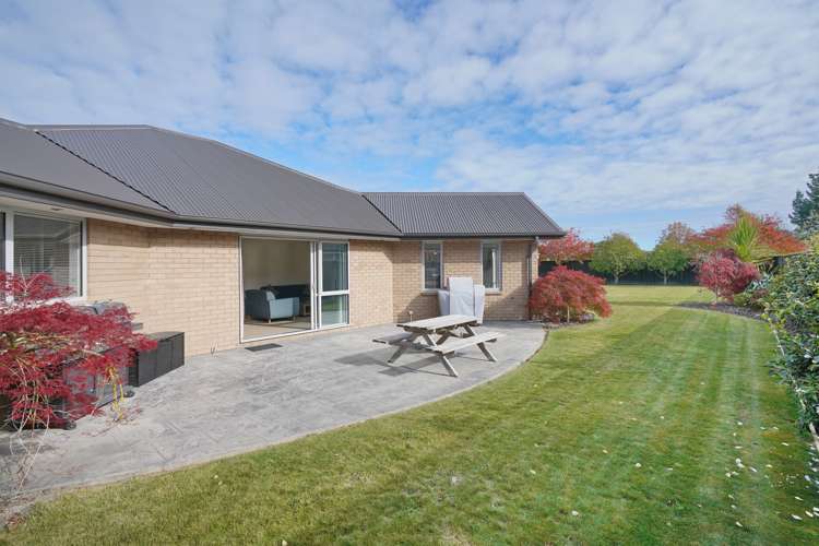 16 Barnsley Crescent West Melton_20