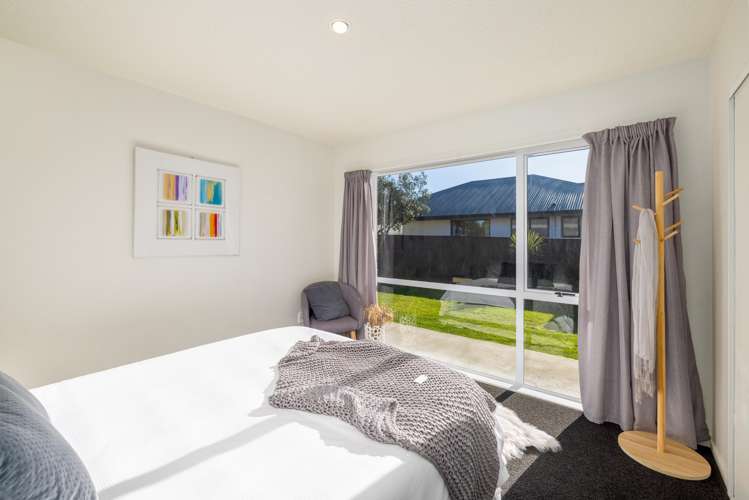 33 Sylvia Street Parklands_9