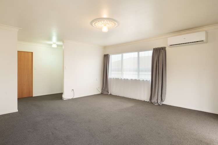 35c Emmett Street Greerton_8