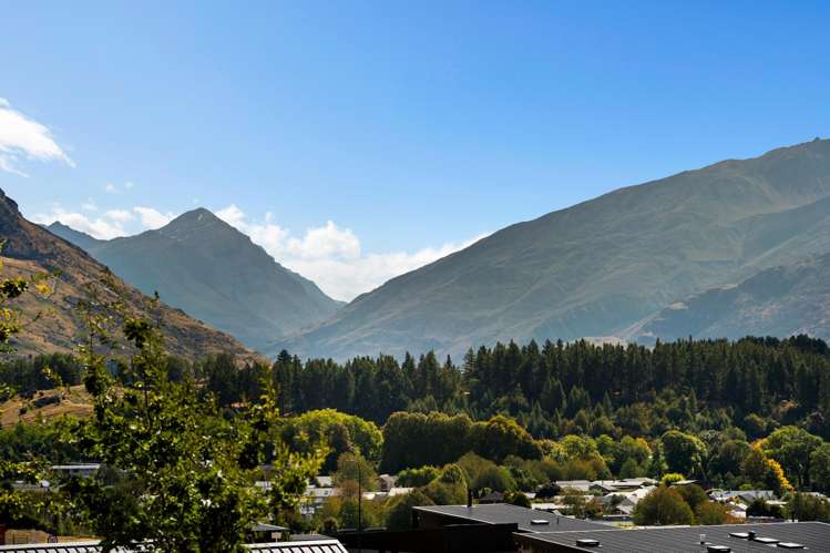 101 West Meadows Drive Wanaka_2