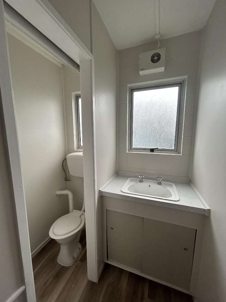2/15A Wellington Street 1074_6