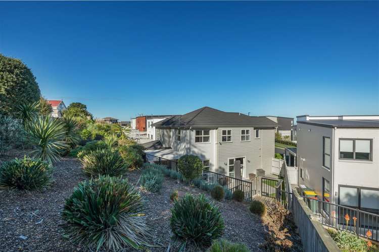 42 Matairangi Avenue Totara Heights_30