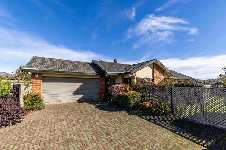 8 Rosehill Way Taradale_14