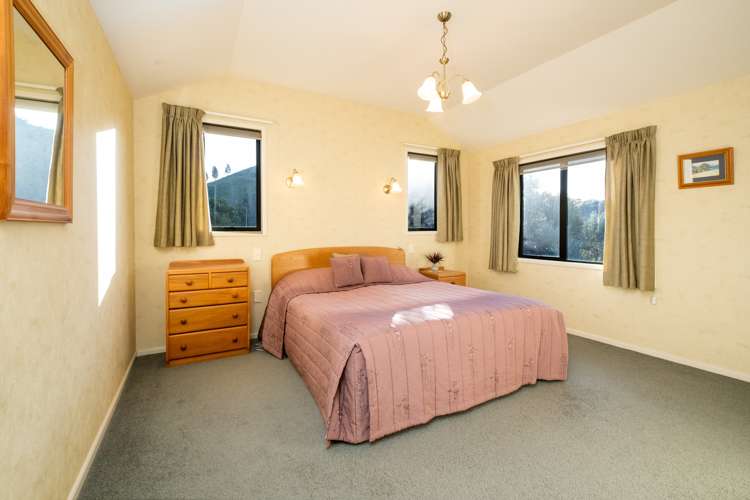 9 Thode Place Greenmeadows_12