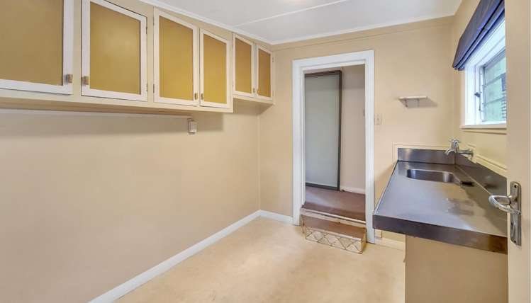 529 Broadway Strathmore Park_7