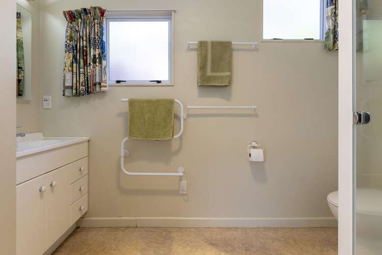 1 and 2/12 Kereru Street Two Mile Bay_15