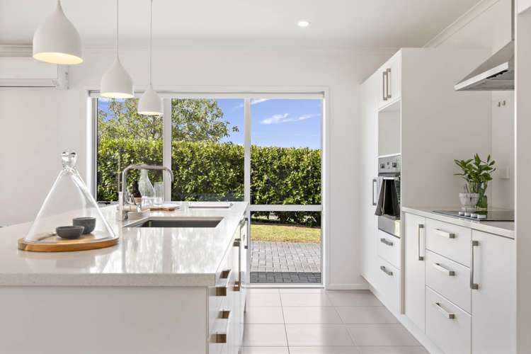 6 Jessie Rise Riverhead_7