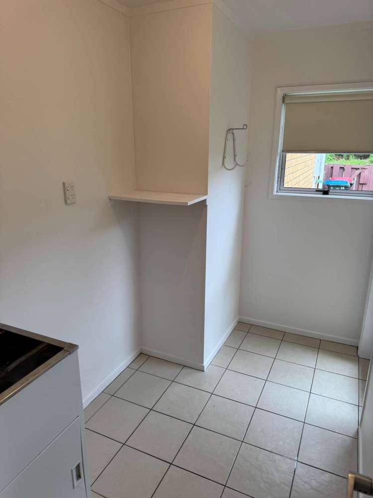 1/16 Burch Street Mount Albert_11