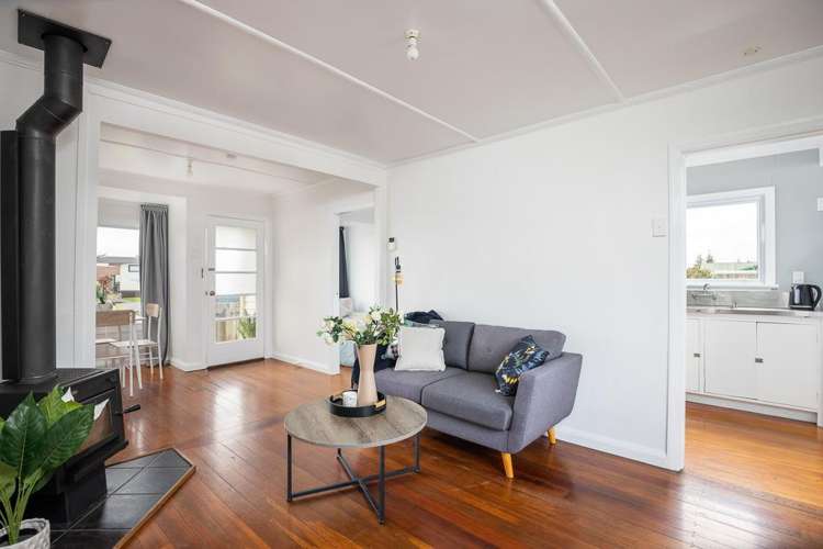 83 Hume Street Waitara_12