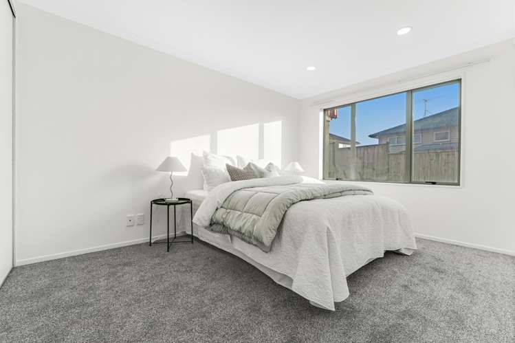 5 Woolaston Place Flat Bush_12