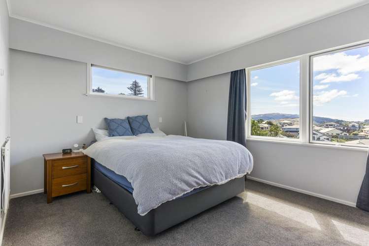 19 Kahikatea Grove Paparangi_7