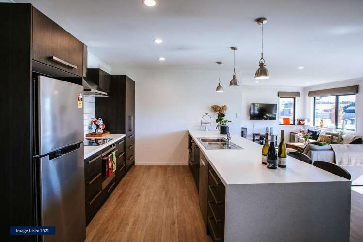 29 Finch Street Albert Town_6