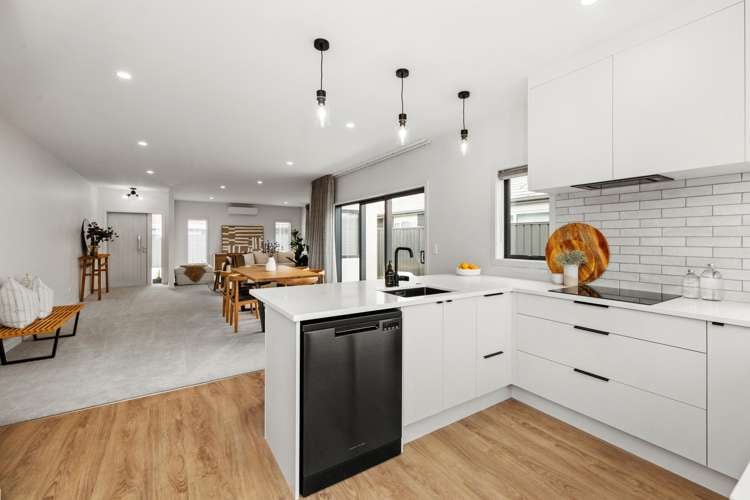 10 West Place_0