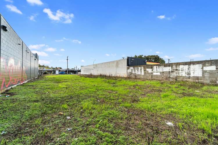 Ground Floor, 1 Whatawhata Road Dinsdale_4