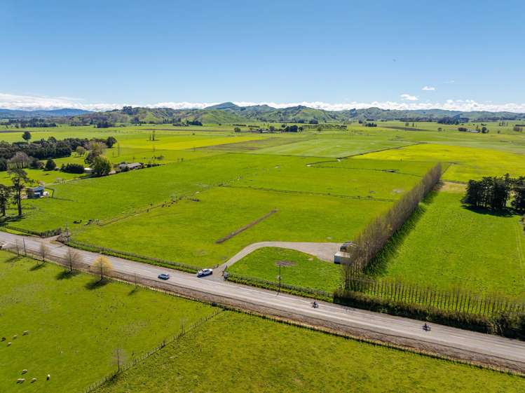 211 Masterton Castlepoint Road Castlepoint_15