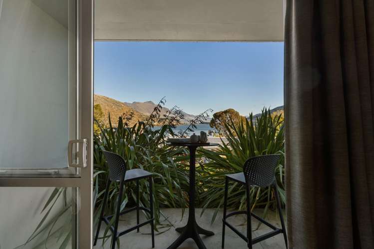 102/4 Lake Avenue Frankton_6