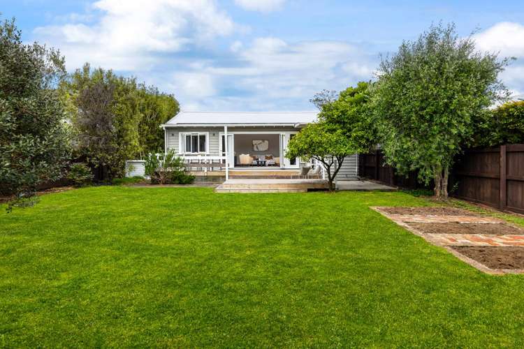 11 Kitchener Road Sandringham_15