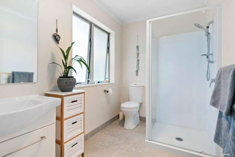 22 Maylee Crescent Gulf Harbour_6