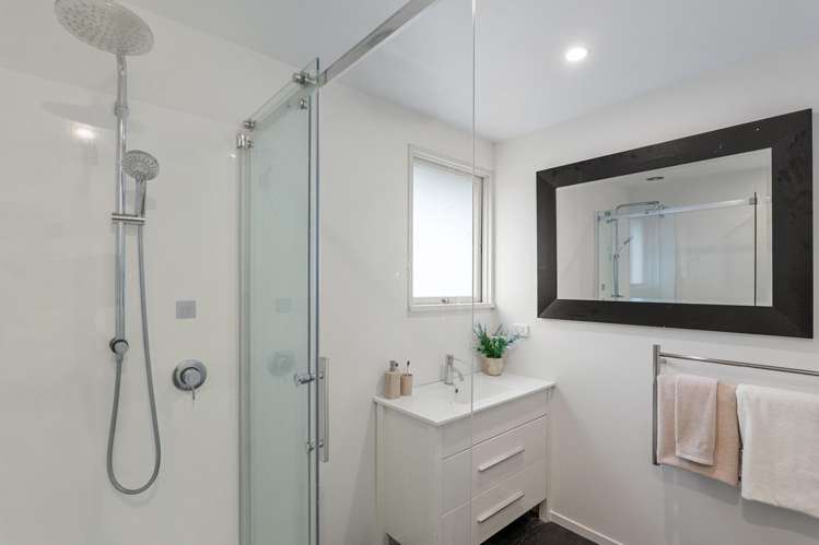 38 Clivedon Place Redwood_16