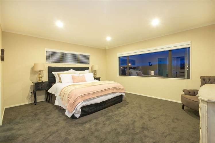 13 Gibbston Crescent Flat Bush_9