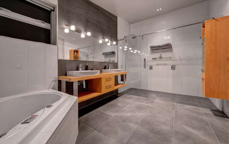 75 Pine Harbour Parade Beachlands_54